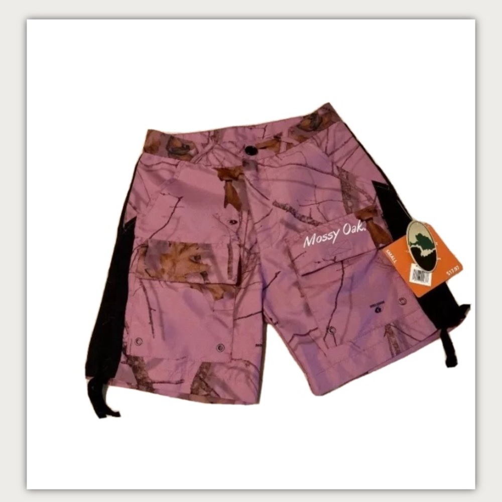 NWT’s- Mossy Oak Purple Camo Shorts Size Small